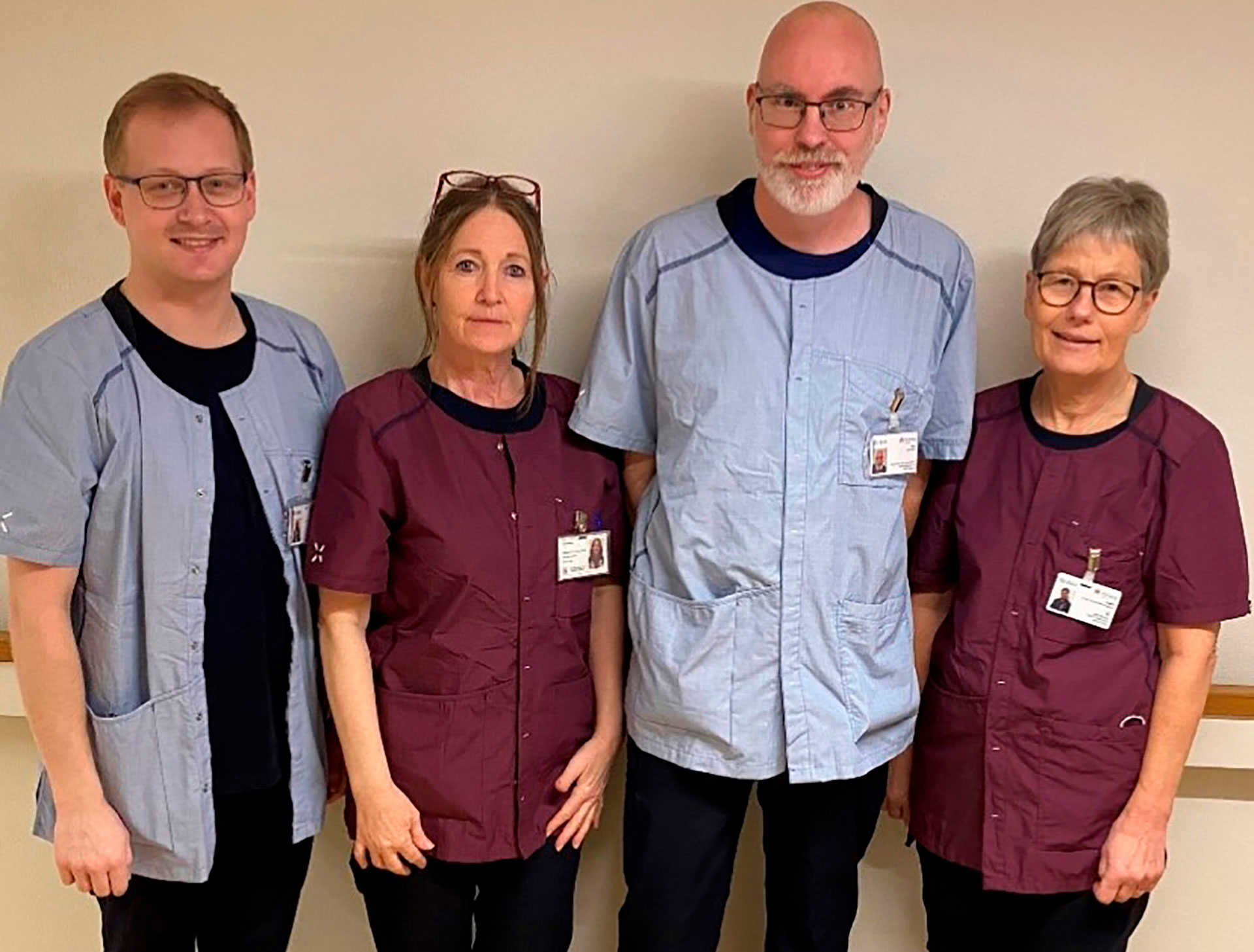 Medarbejdere i hjemmepleje i Nyborg Kommune iført deres nye arbejdstøj