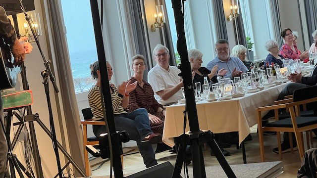 Lars Lilholt spiller til årets sidste Kultucafé