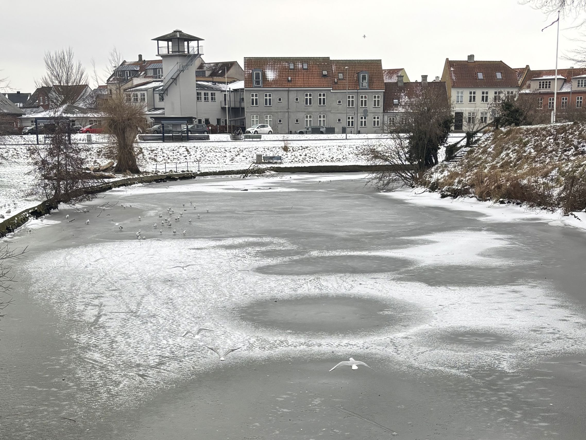 Is på voldgraven 2026