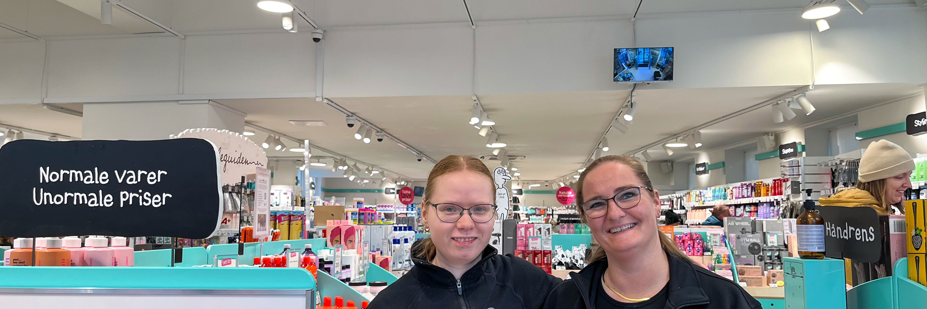 Hanna West (tv.) og Charlotte Lykke i Normal Nyborg