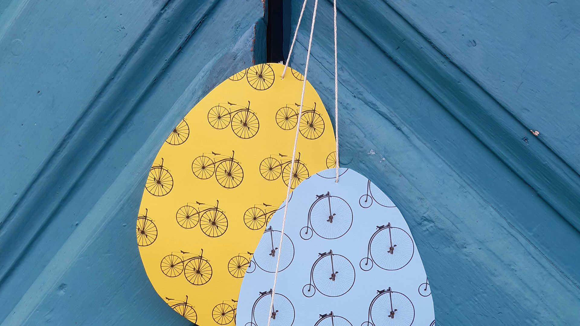 Pappåskeæg med cykelmotiver