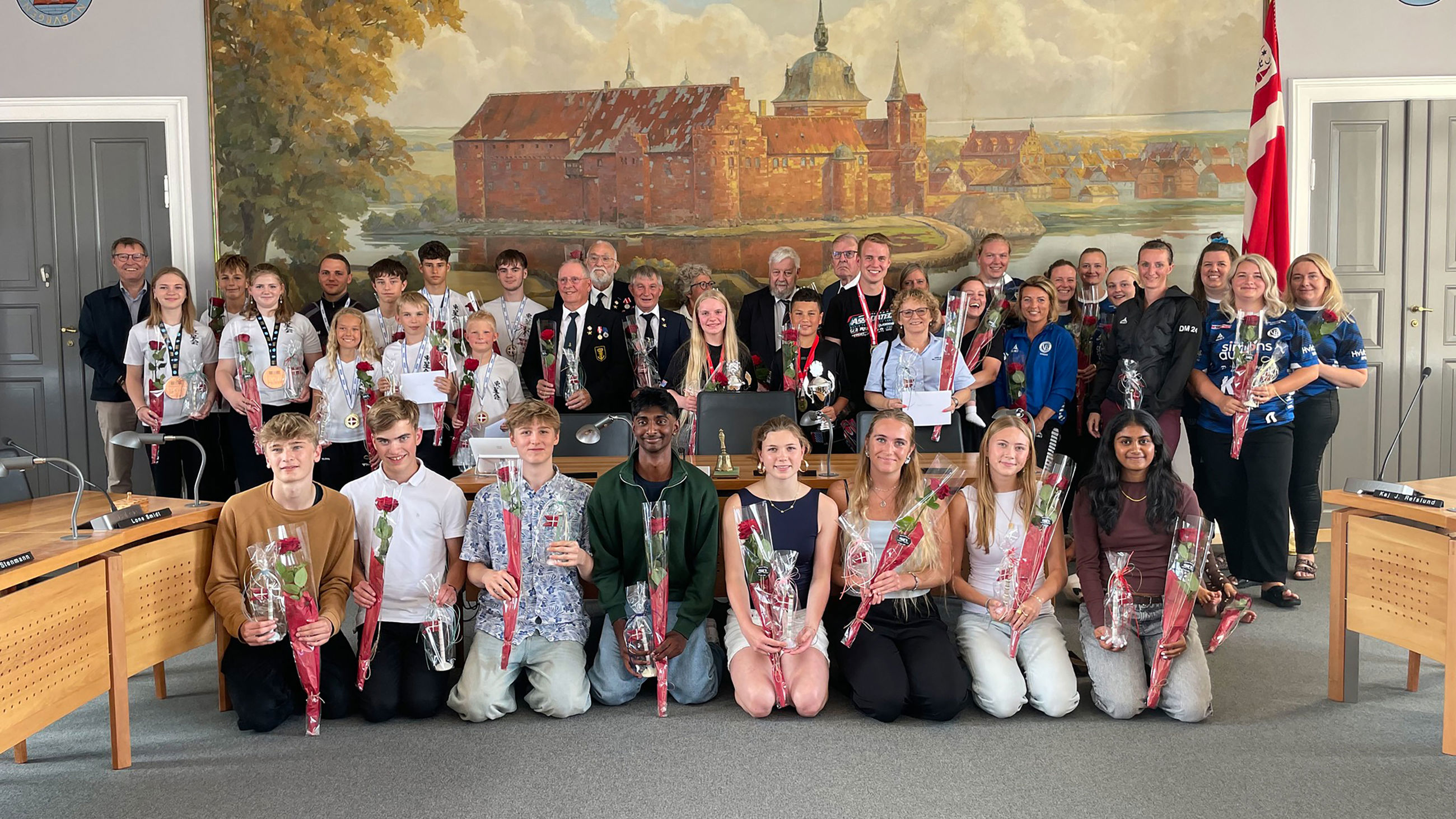 Fællesfoto fra byrådssalen af mestre i Nyborg 2024
