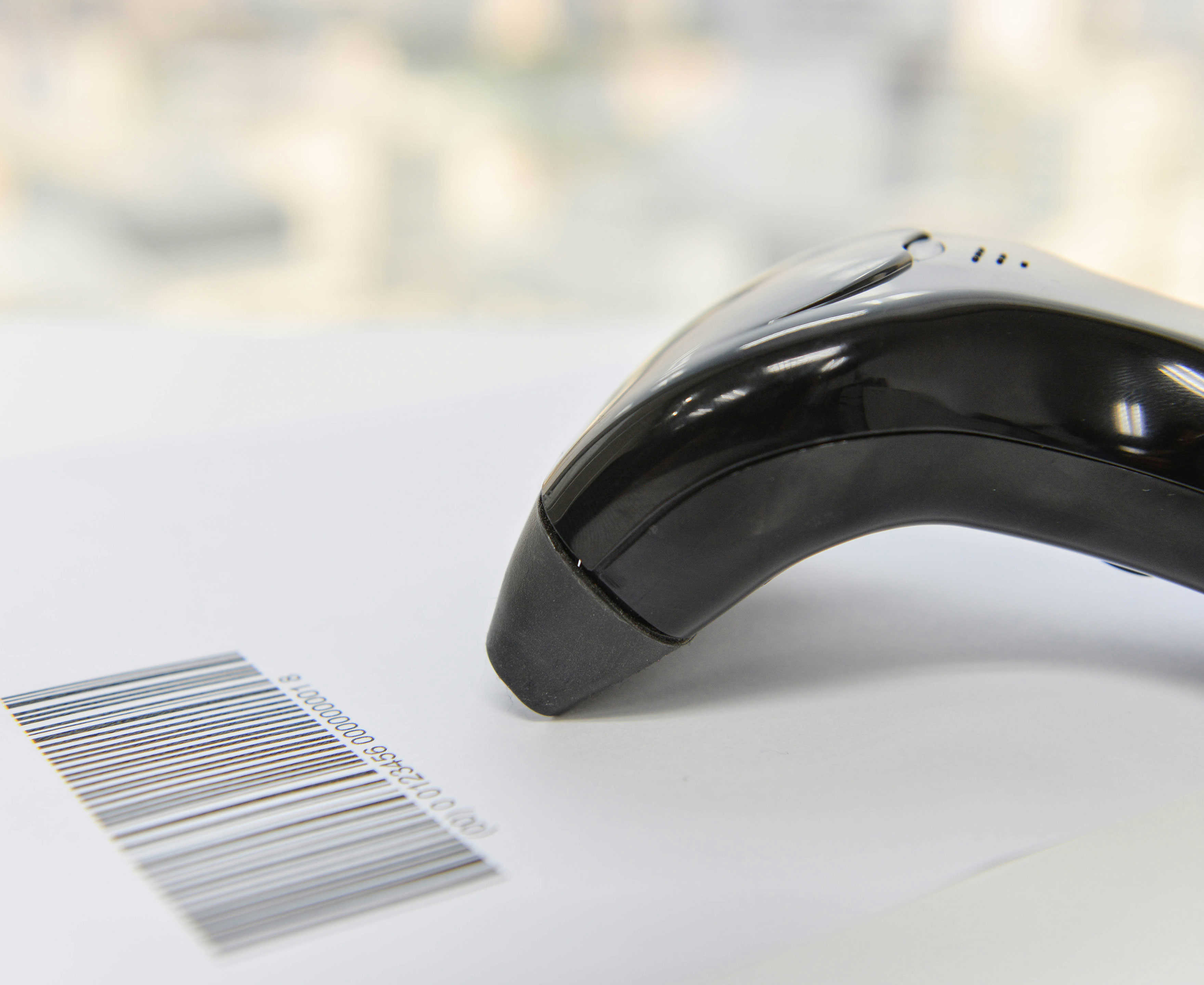 En scanner ved en stregkode