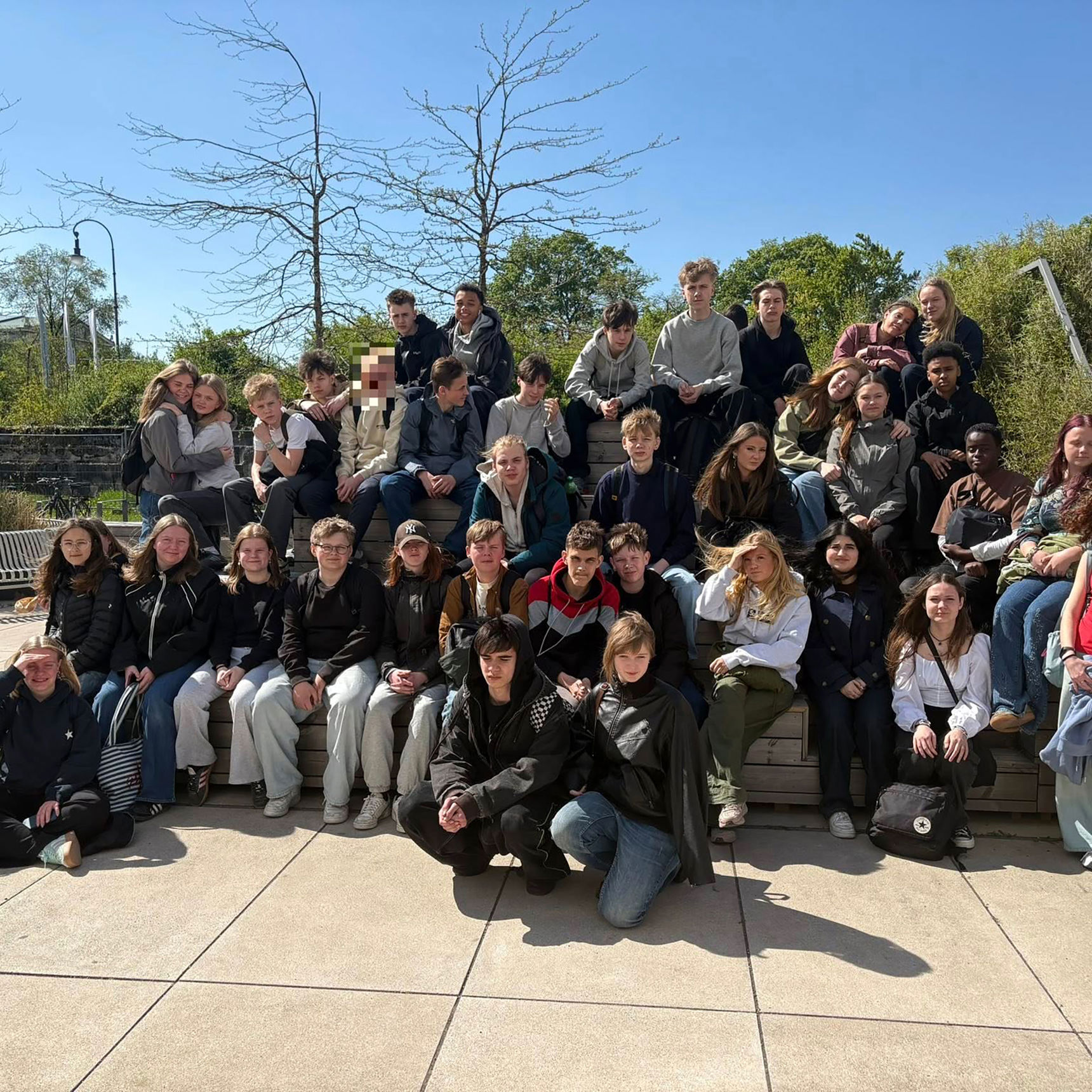 Fællesfoto af 8. årgang fra Birkhovedskolen i München