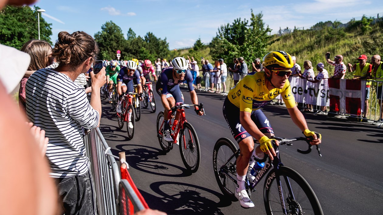 Tour de France ryttere på vejen i Nyborg