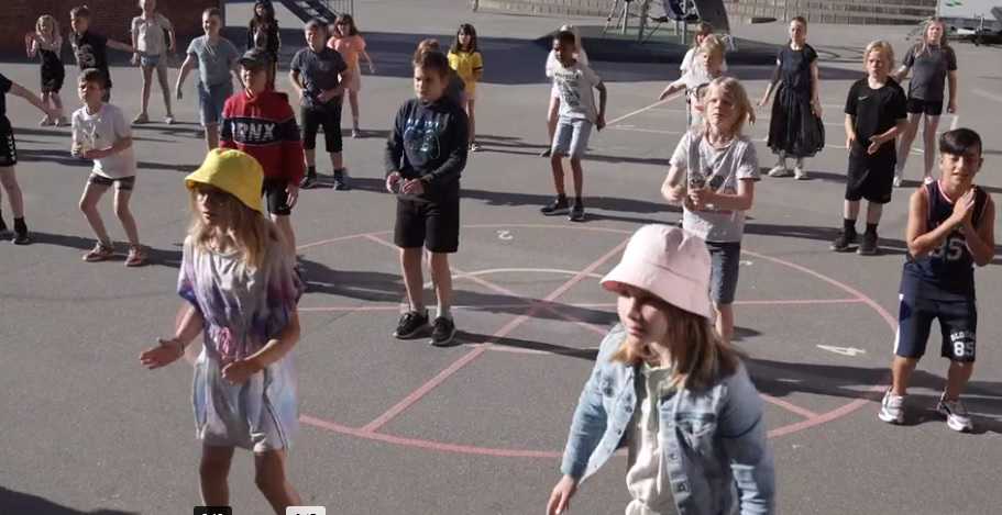 Dans i Skolegården