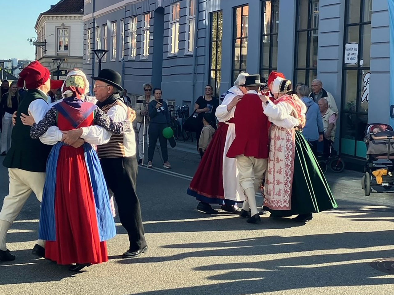 Folkedans opvisning på Kulturnatten 2023
