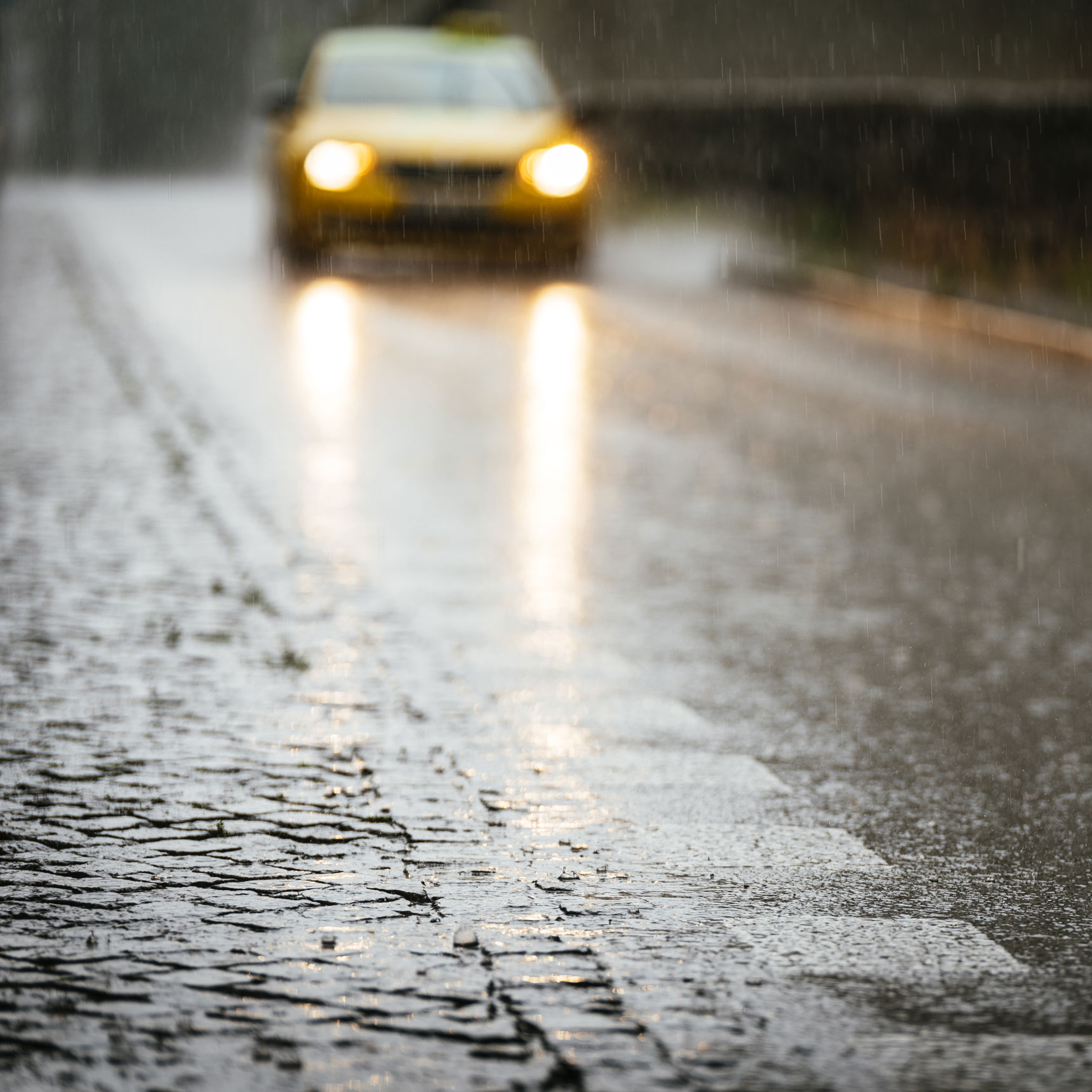 Vand på kørebanen